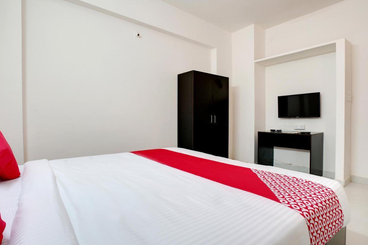 Oyo 41102 Hyderabad Elite Hotel Haidar Sahibguda Exterior foto